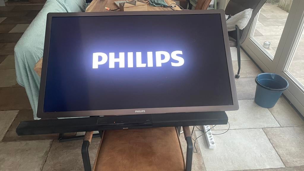 Philips 46inch Full HD + Philips soundbar., Ophalen, Philips, 50 Hz, HD Ready (720p)