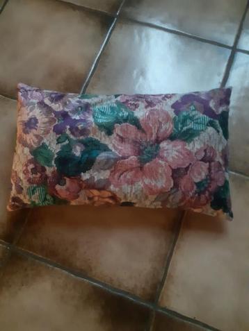 Sierkussens 2 Stuks. beschikbaar voor biedingen