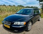 Volvo V70 2.4 D5 2006  Automaat 2e eigenaar Leer, trekhaak., Stoelverwarming, 1800 kg, Zwart, Zwart