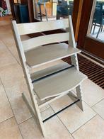 Stokke stoel oak grey wash met kinderstoelset, Kinderen en Baby's, Kinderstoelen, Ophalen of Verzenden, Zo goed als nieuw, Meegroeistoel