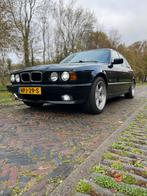 BMW 1990 Zwart 525i Automaat, Auto's, Automaat, Zwart, Grijs, Particulier