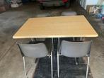 Inklapbare tafel plus 4 stoelen, Huis en Inrichting, Ophalen of Verzenden