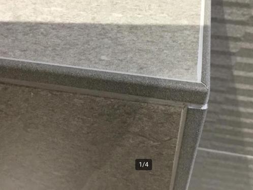 Tegelprofiel VENS 3 m steengrijs gecoat 8 mm, Doe-het-zelf en Verbouw, Plinten en Afwerking, Nieuw, Overige typen, Overige materialen