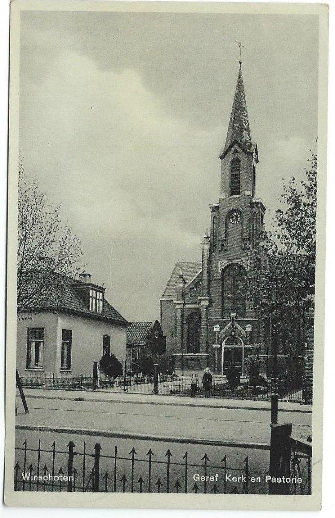 Winschoten, Geref.Kerk en Pastorie. Opruimingskaart, Verzamelen, Ansichtkaarten | Nederland, Gelopen, Groningen, 1920 tot 1940