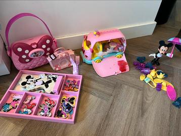 Minnie mouse speelgoed beschikbaar voor biedingen