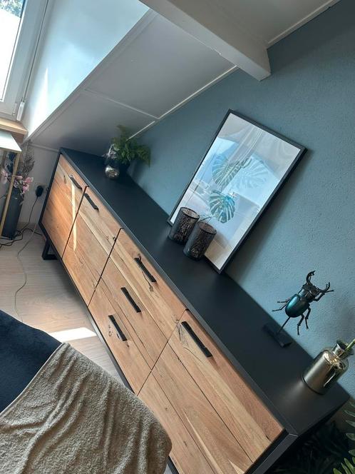 Happy@home dressoir, Huis en Inrichting, Kasten | Dressoirs, Zo goed als nieuw, 200 cm of meer, 25 tot 50 cm, Met lade(s), Met deur(en)