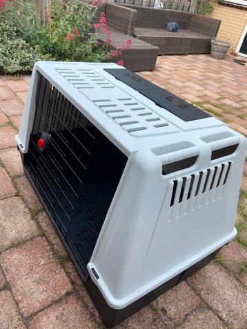 Ferplast honden bench beschikbaar voor biedingen