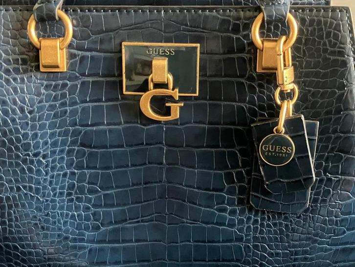 KOOPJE: **100% NIEUWE** GUESS Handtas/Schoudertas (Blauw), Sieraden, Tassen en Uiterlijk, Tassen | Damestassen, Nieuw, Handtas