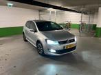 Volkswagen Polo 1.4 TDI 55KW BMT 2015 Grijs, Auto's, Voorwielaandrijving, 580 kg, 32 km/l, Zilver of Grijs