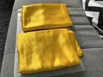 2 nieuw satin geel kussenhoezen, Huis en Inrichting, Woonaccessoires | Kussens, Ophalen of Verzenden, Nieuw, Geel, Rechthoekig