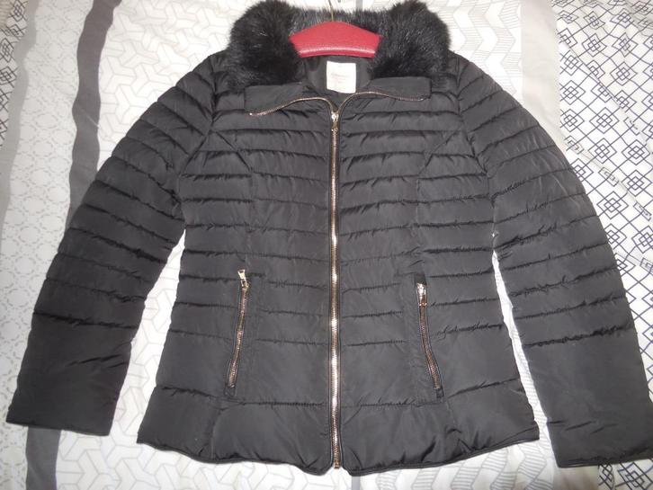 Clockhouse winterjas mt. 38, Kleding | Dames, Jassen | Winter, Zo goed als nieuw, Maat 38/40 (M), Zwart, Ophalen of Verzenden