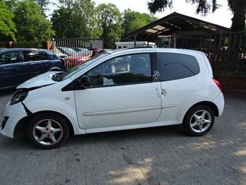 Renault Twingo Bj 2010 1.2 wit voor demontage. beschikbaar voor biedingen