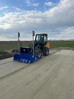 Egaliseren van zand,grond en puin/asfalt granulaat, Bestrating