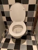 Gratis Wc potten, hangend. 2 stuks, Doe-het-zelf en Verbouw, Sanitair, Ophalen, Gebruikt, Toilet