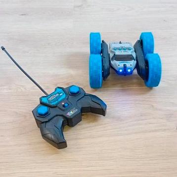 Blauwe radiografisch bestuurbare auto Wild Twister  beschikbaar voor biedingen