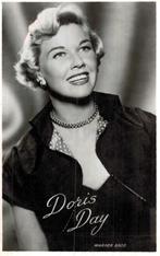 2 kaarten DORIS DAY (1922 - 2019 ) zangeres en actrice, Ophalen of Verzenden, 1920 tot 1940, Ongelopen, Sterren en Beroemdheden