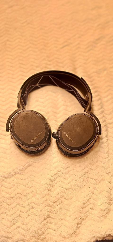 Steelseries Arctis 9 with custom goat skin ear pads, Computers en Software, Headsets, Zo goed als nieuw, Over-ear, Draadloos, Gaming headset