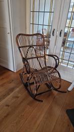 Babykamer schommelstoel bruin, Ophalen, Bruin, Hout, Eén