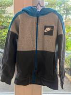 Sportset Nike Air, korte sweatbroek en vest maat S - 128/136, Gebruikt, Jongen of Meisje, Trui of Vest, Ophalen of Verzenden