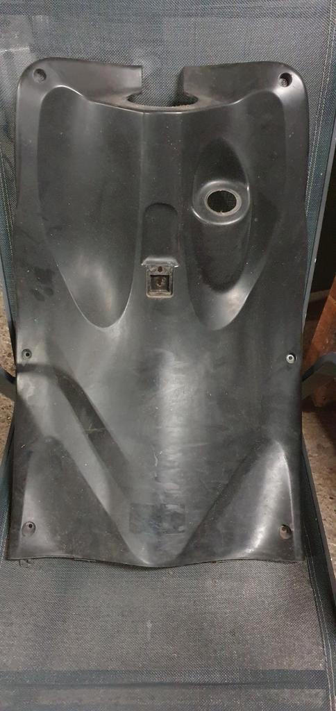 Beenschild Neo's (2007+), Fietsen en Brommers, Brommeronderdelen | Scooters, Gebruikt, Yamaha, Kap, Ophalen