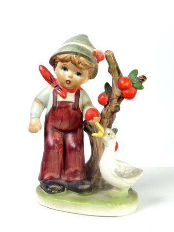 Vintage beeldje in Hummel stijl  beschikbaar voor biedingen