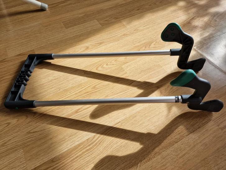 Handyfix Aan- en uittrekhulpmiddel steunkousen, Diversen, Verpleegmiddelen, Zo goed als nieuw, Ophalen of Verzenden