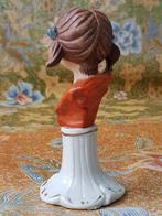 Mooi antiek borstbeeldje uit Frankrijk van een meisje., Antiek en Kunst, Antiek | Porselein, Ophalen of Verzenden