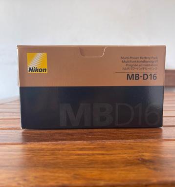 Nikon MB-D16 Batterij Grip beschikbaar voor biedingen