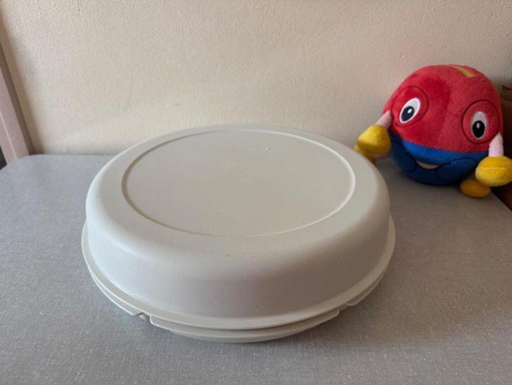 NIEUWSTAAT vakken schaal - hapjesschaal + deksel TUPPERWARE, Huis en Inrichting, Keuken | Tupperware, Zo goed als nieuw, Schaal