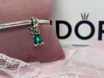 Disney Bedel - Tinkerbell Groene Jurk, Sieraden, Tassen en Uiterlijk, Bedels, Overige merken, Nieuw, Ophalen of Verzenden, 1 bedel