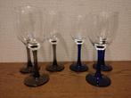 Mooie Wijnglazen 2 setjes van 3 stuks blauw en grijs (NIEUW), Nieuw, Glas, Overige stijlen, Glas of Glazen