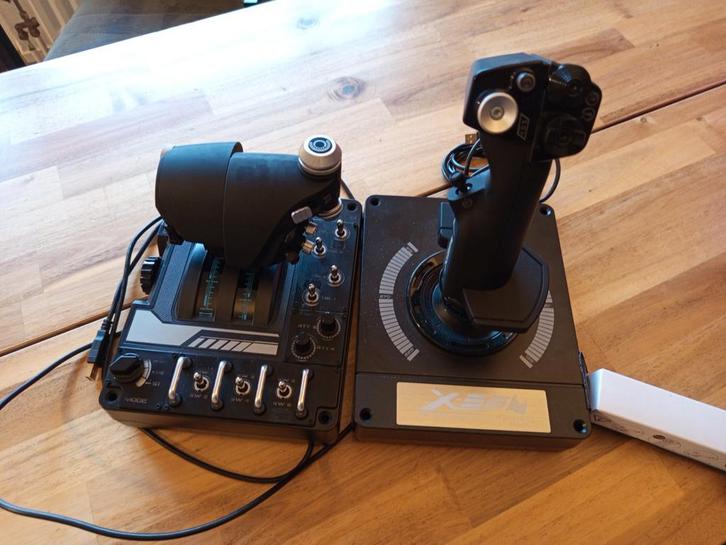 Logitech X56 HOTAS - Joystick en Throttle, Computers en Software, Joysticks, Gebruikt, Ophalen