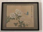 Chinees schilderij met bloemen en vlinder, Ophalen of Verzenden