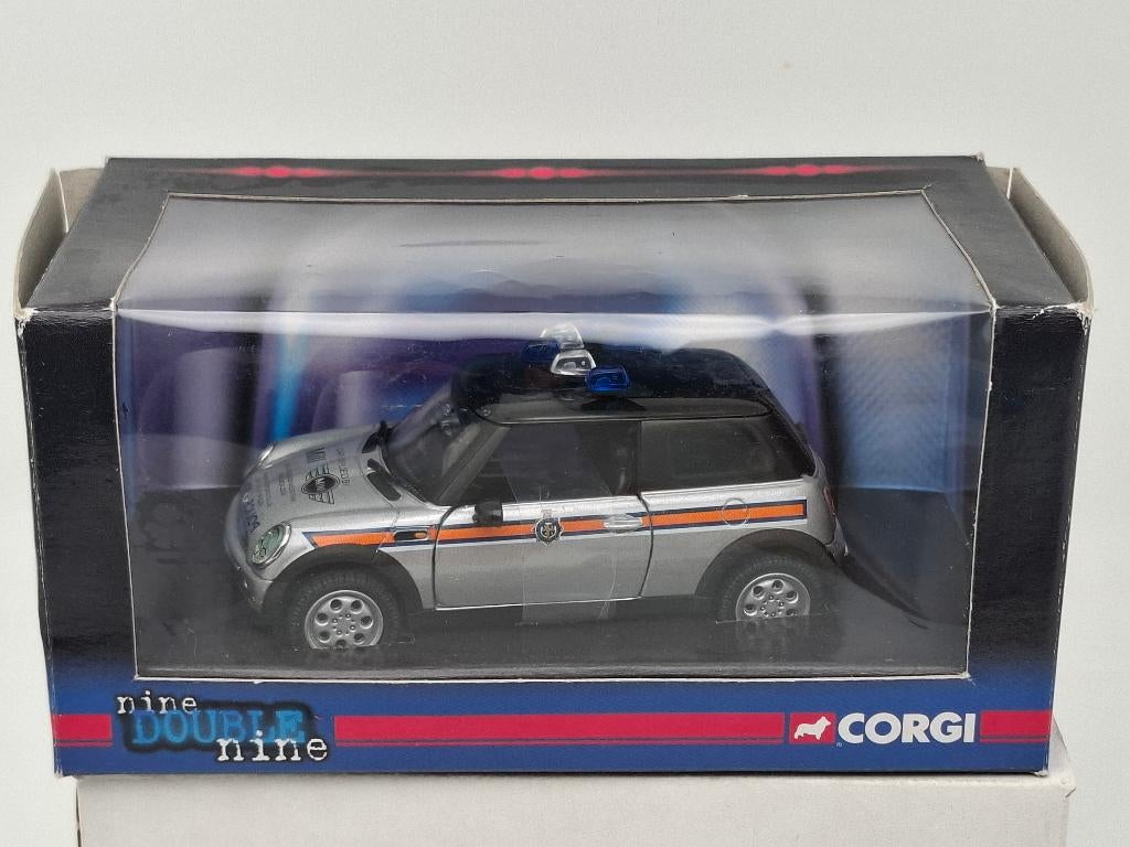 BMW Mini Cooper Police Durham Constabulary - Corgi 1/36, Hobby en Vrije tijd, Modelauto's | 1:32, Verzenden, Zo goed als nieuw