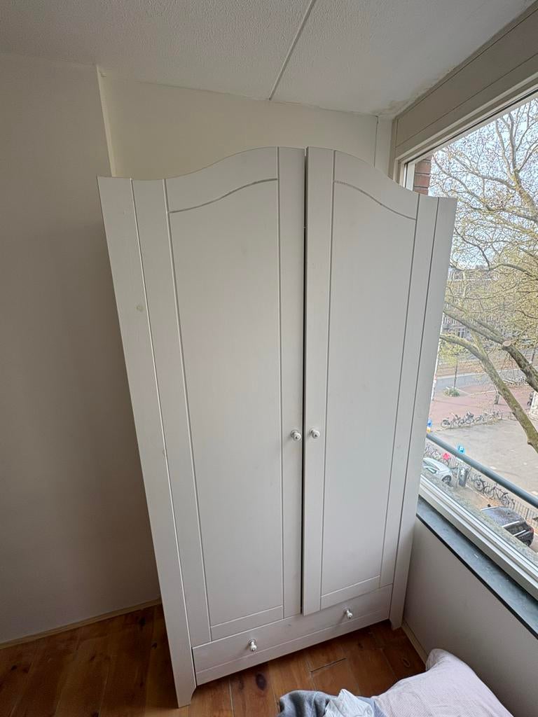 Witte kledingkast met hangdeel en planken (gedemonteerd), Huis en Inrichting, Ophalen, Gebruikt, 100 tot 150 cm, 150 tot 200 cm