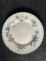 Royal Albert bord July, Ophalen of Verzenden, Zo goed als nieuw, Porselein, Bord of Schaal