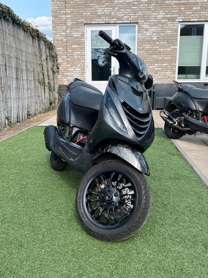 Piaggio Zip 125cc, Fietsen en Brommers, Scooters | Piaggio, Gebruikt, Zip, Maximaal 45 km/u, Benzine, Ophalen of Verzenden