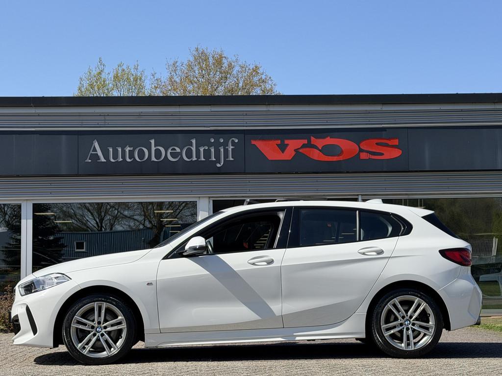 BMW 1-serie 120i | Panodak | HUD | Memory | Stuurverwarming, Auto's, BMW, 1998 cc, Lichtsensor, Gebruikt, 4 cilinders