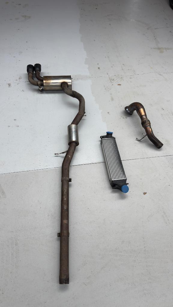 Audi RS3 8P Scorpion Downpipe/Scorpion Uitlaat/Intercooler, Auto-onderdelen, Uitlaatsystemen, Audi, Gebruikt, Ophalen