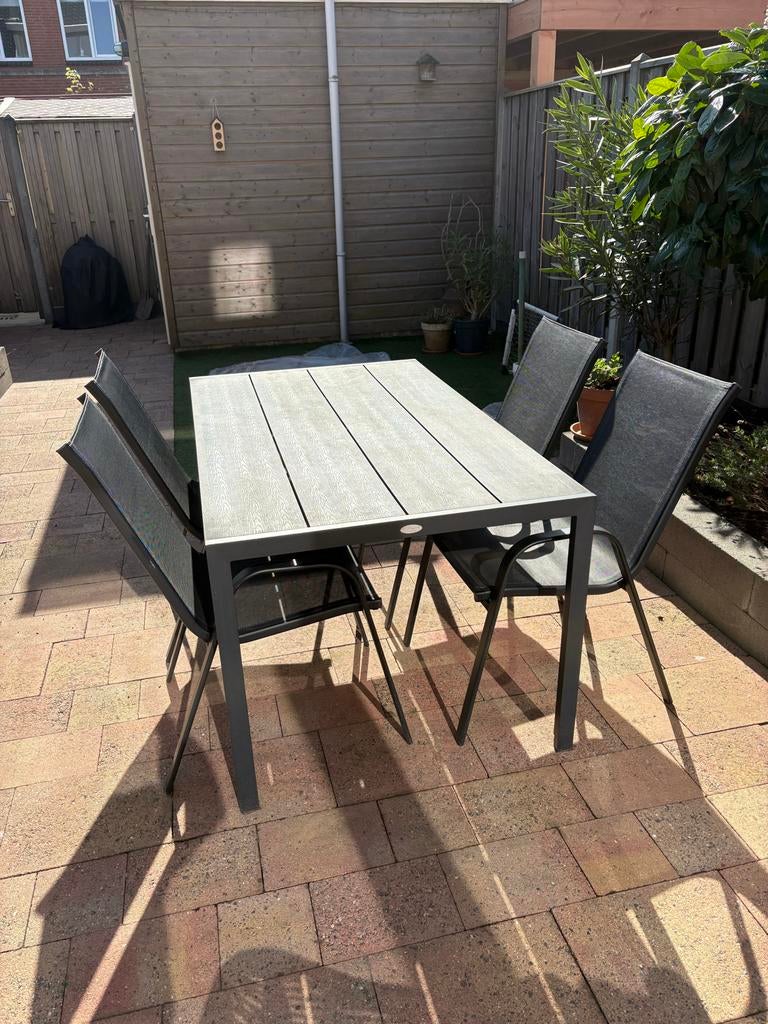 Tuinset: Tafel met 4 stoelen - JUTLANDIA, 4 zitplaatsen, Gebruikt, Eettafel, Aluminium