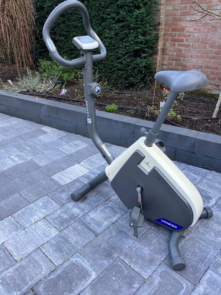 Hometrainer fiets, Ophalen, Zo goed als nieuw, Metaal, Benen