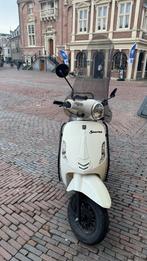 La Souris scooter 2020 - Perfecte staat, incl. helm!, Zo goed als nieuw, Benzine, Ophalen, Overige merken