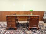 Klassiek Engels Chesterfield Bureau Partnerdesk, Antiek en Kunst, Ophalen of Verzenden