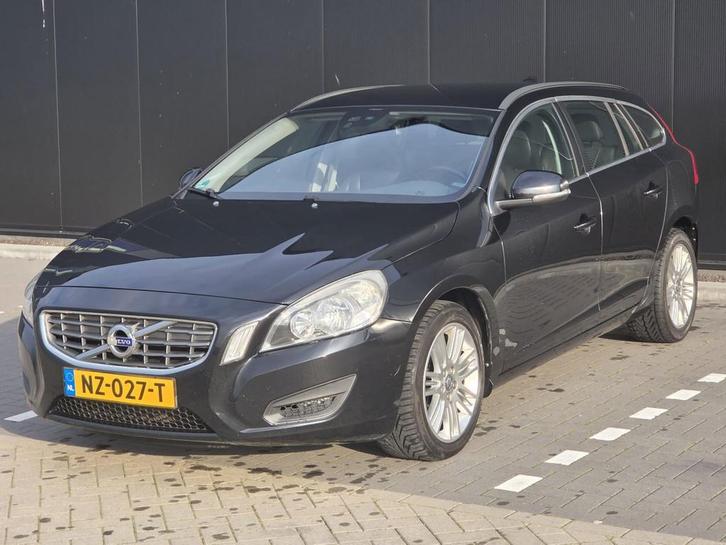 Volvo V60 1.6 DRIVe Summum, Auto's, Volvo, Bedrijf, Te koop, V60, ABS, Airbags, Airconditioning, Bluetooth, Bochtverlichting, Boordcomputer
