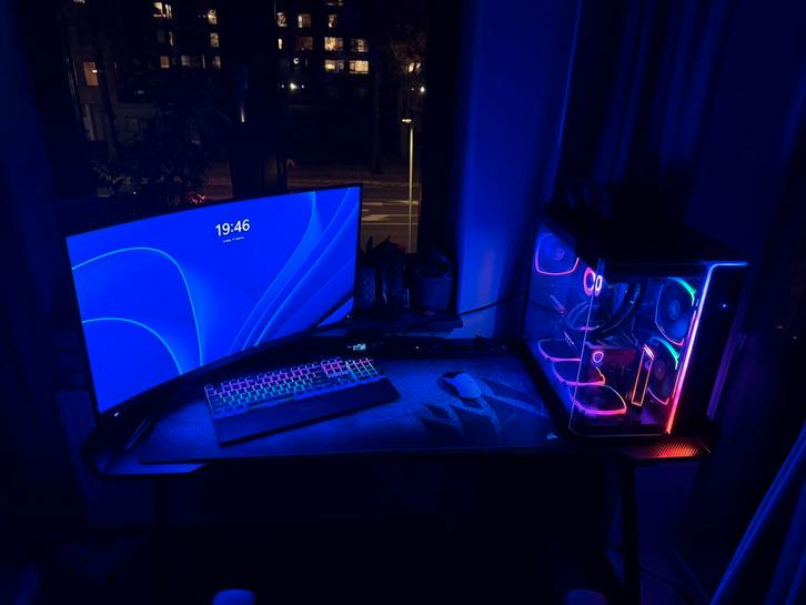 Gaming set msi rtx5080 64gb 2tb., Spelcomputers en Games, Games | Pc, Ophalen of Verzenden