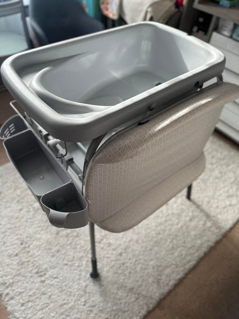 Chicco badje met aankleedtafel, Ophalen, Gebruikt, Badje, Overige merken