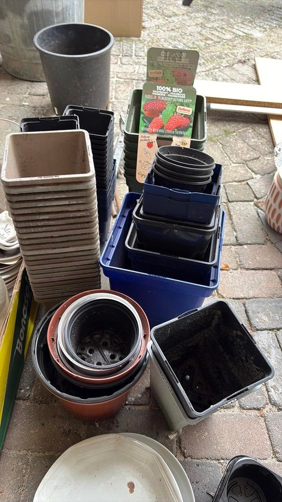 Kweeekpotten/-trays, Tuin en Terras, Bloempotten, Ophalen, Kunststof, Gebruikt, Rond