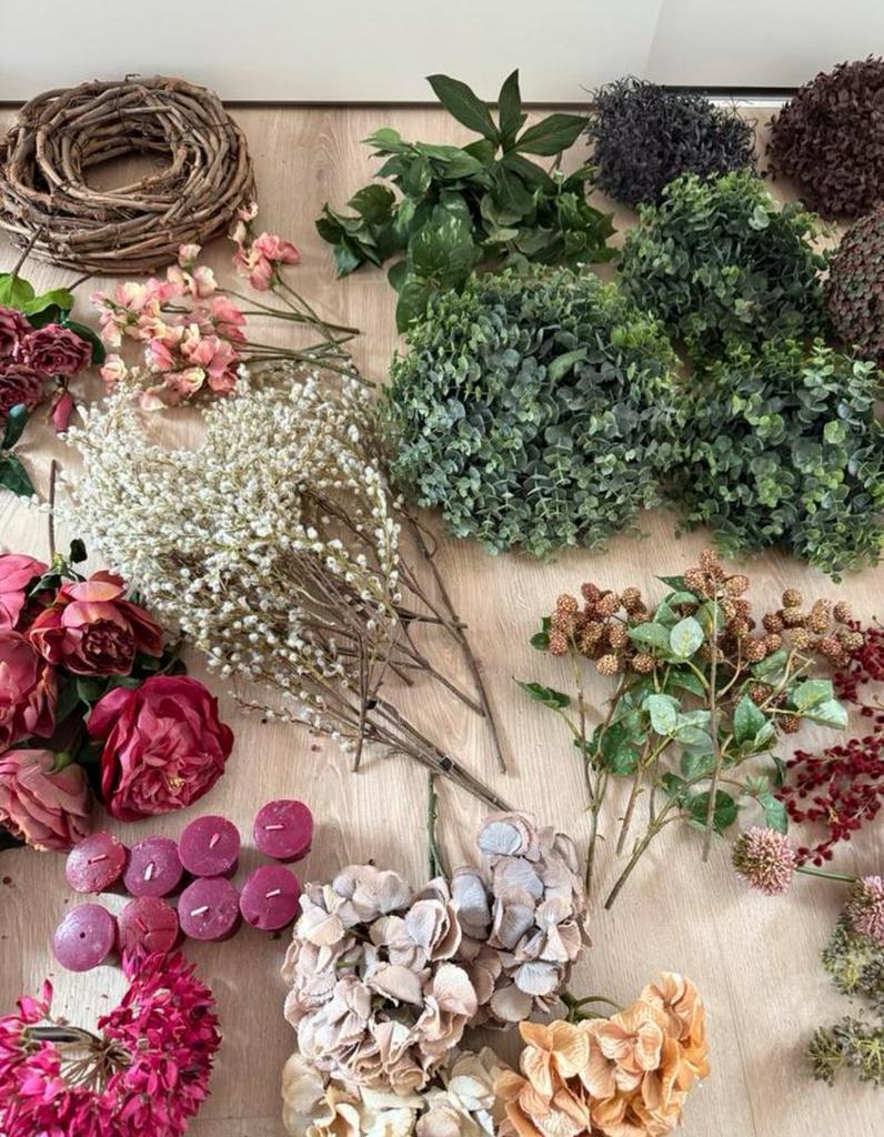 Grote partij kunstbloemen en droogbloemen, Ophalen of Verzenden, Gebruikt