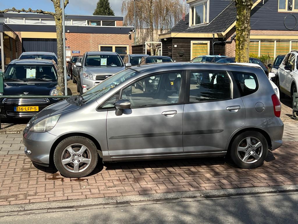 Honda Jazz 1.4 LS *Airco-Clima| APK 02-2027!, Voorwielaandrijving, 83 pk, 450 kg, 4 cilinders