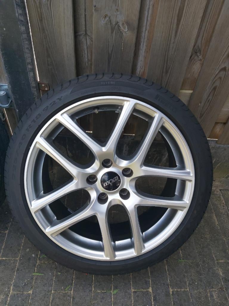 Oxxo lichtmetalen velgen met pirelli zomerbanden, Ophalen, 18 inch, Gebruikt, Band(en)